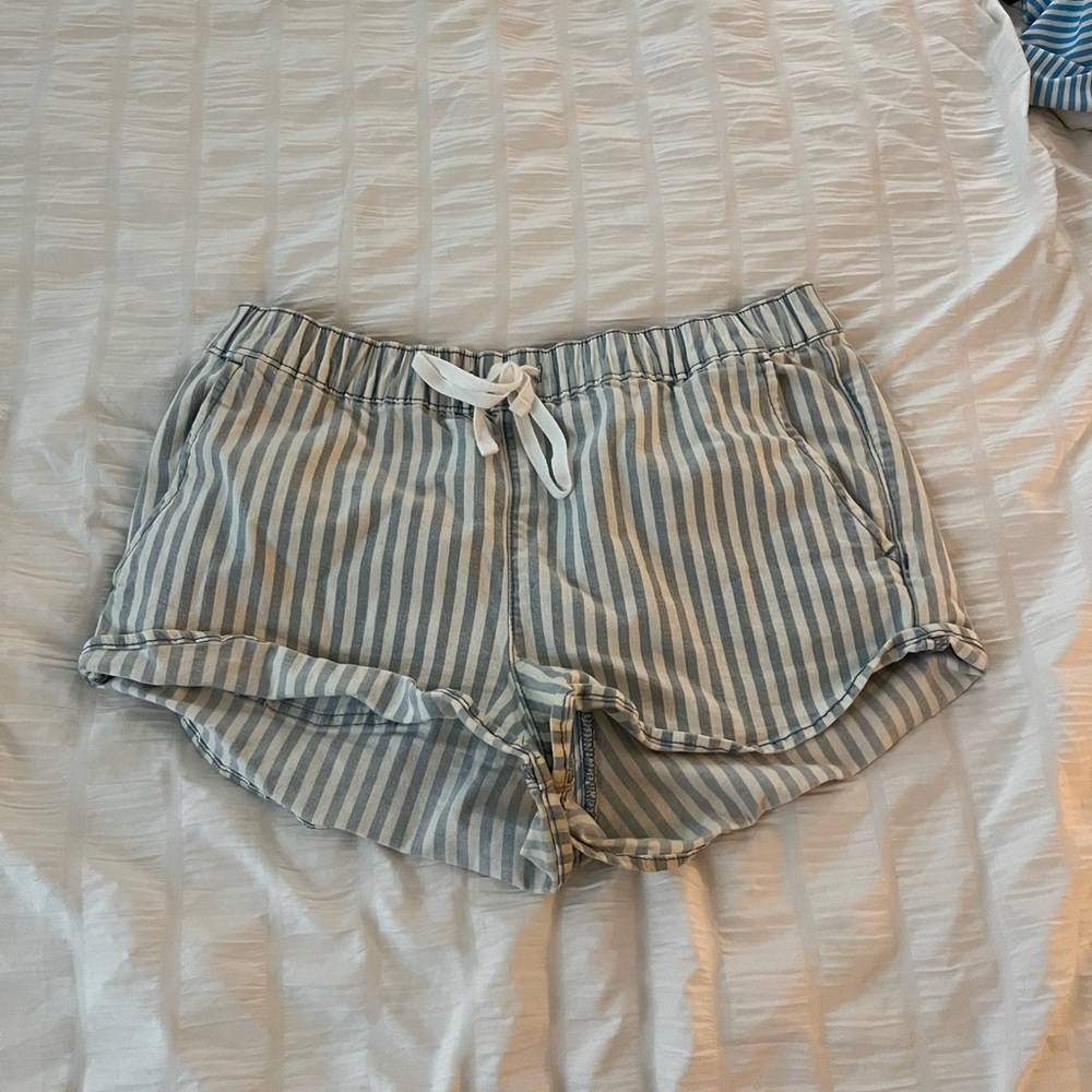 Striped shorts